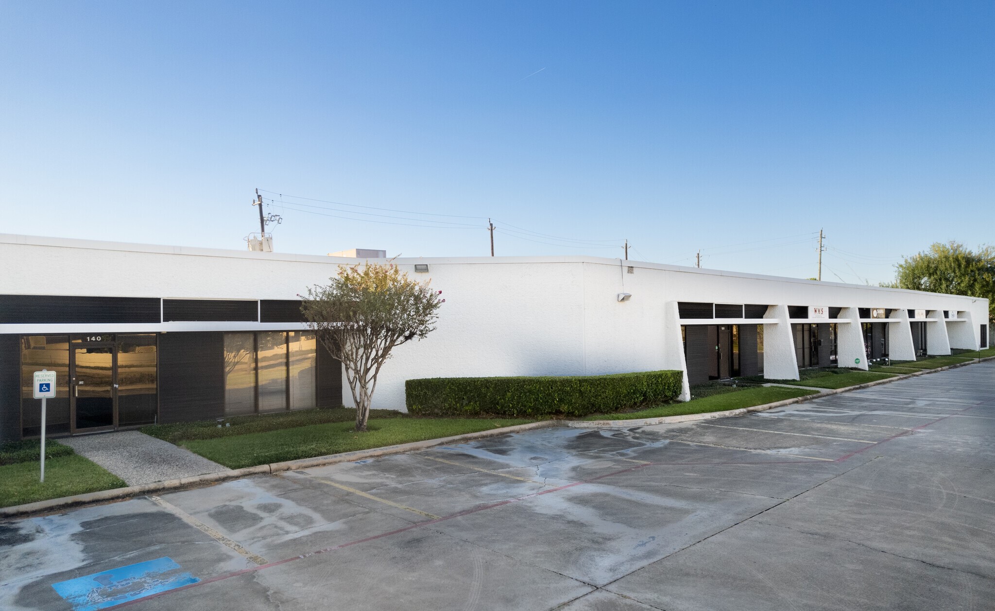 NAI Partners arranges 11,949 sq.-ft. showroom lease with Culture-Based Interiors Group Partners Real Estate