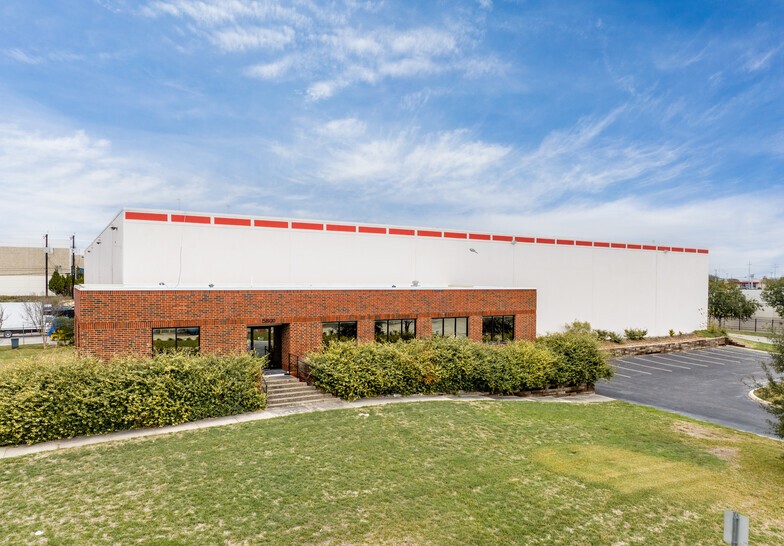 Partners Real Estate arranges 41,335-sq.-ft. lease for Texas Installs, LLC in South Central Texas